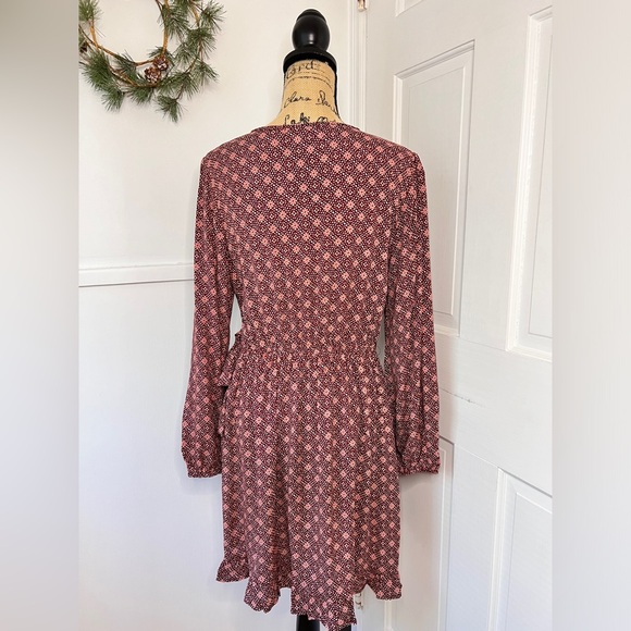 Band of Gypsies Crinkle Gauze Faux Wrap Dress NWT - Picture 9 of 14